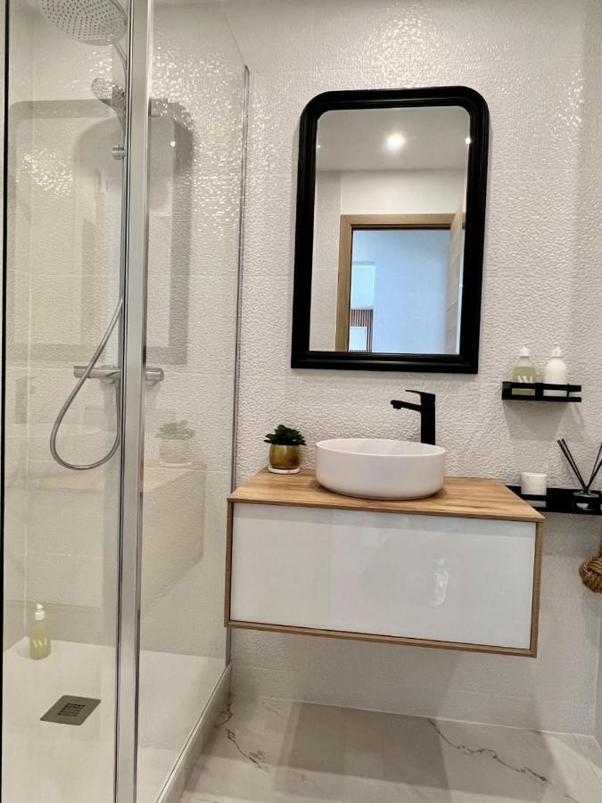 Appt Vue Mer Exceptionnelle Triple Expo - 70M 2Ch - Renove Сен-Каст-льо-Гилдо Екстериор снимка